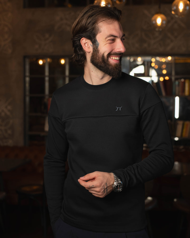 LAZARE™ CLASSIC SWEATSHIRT - BLACK