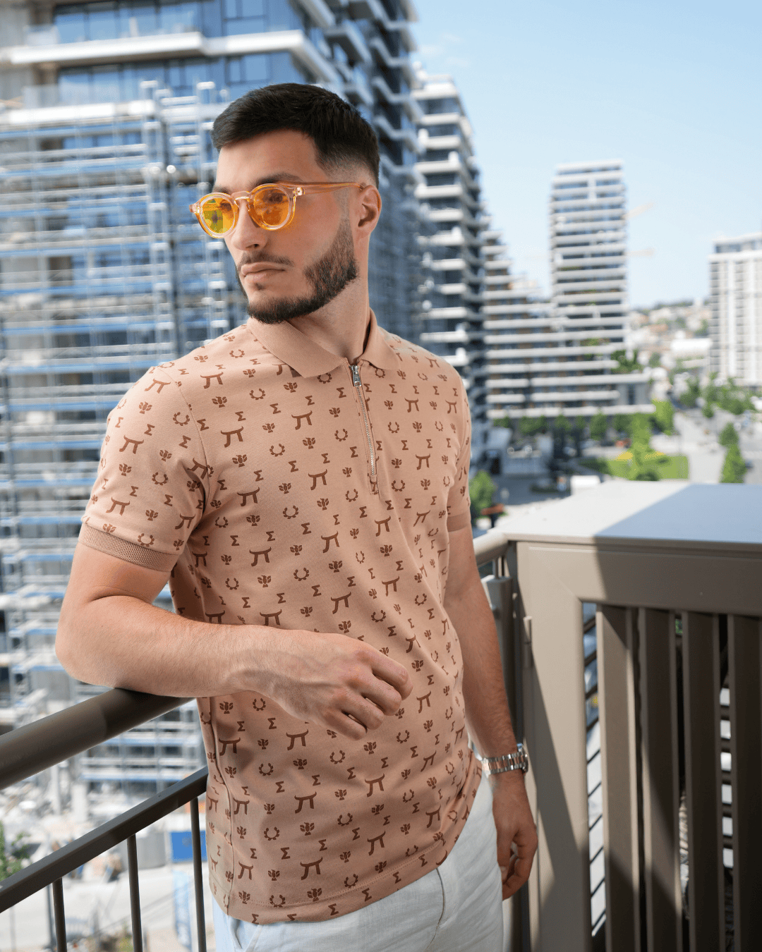 LAZARE™ DESIGNER ZIP POLO - SAND CHOCOLATE