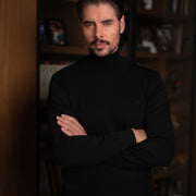 LAZARE™ CLASSIC ROLLNECK - BLACK