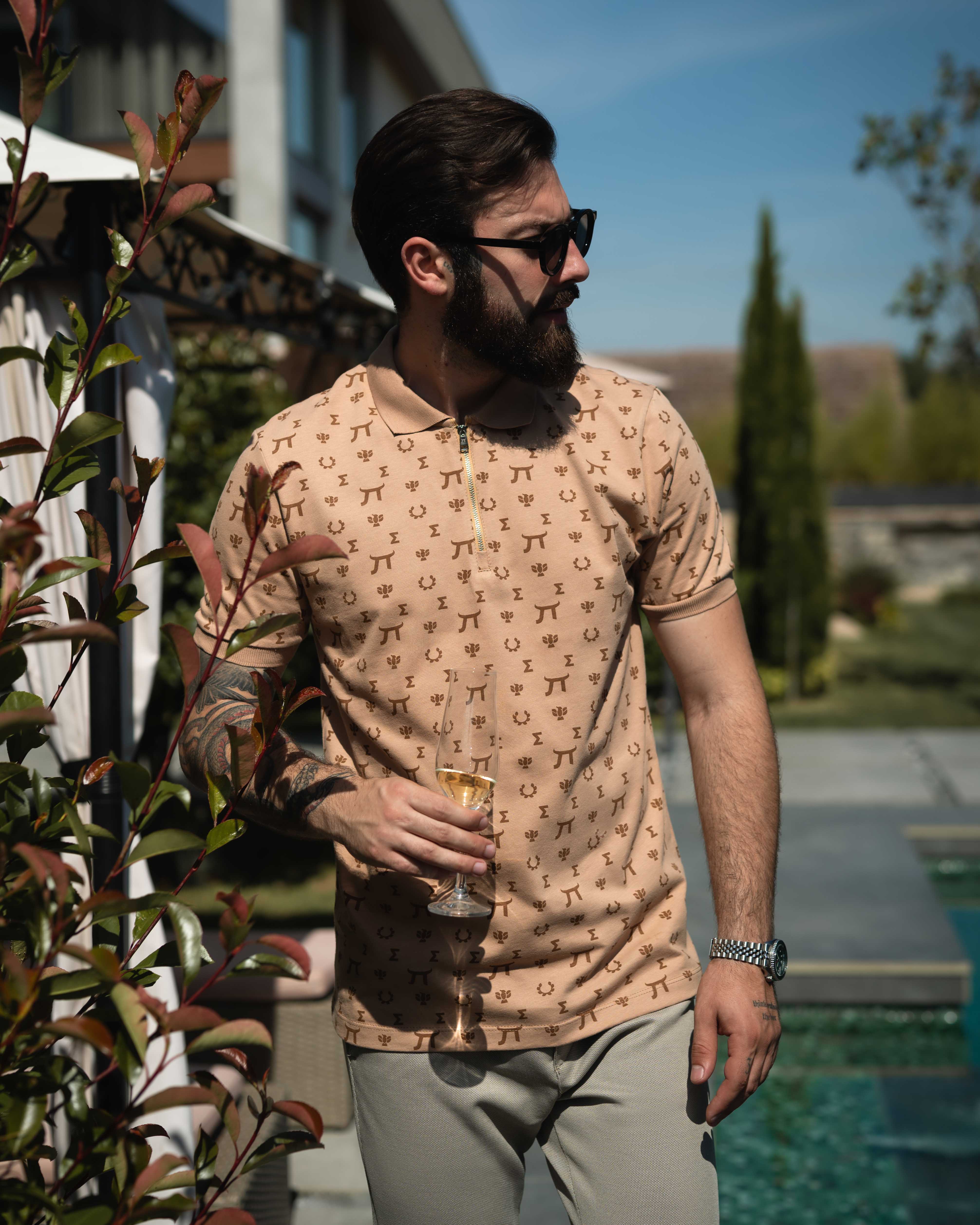 LAZARE™ DESIGNER ZIP POLO - SAND CHOCOLATE