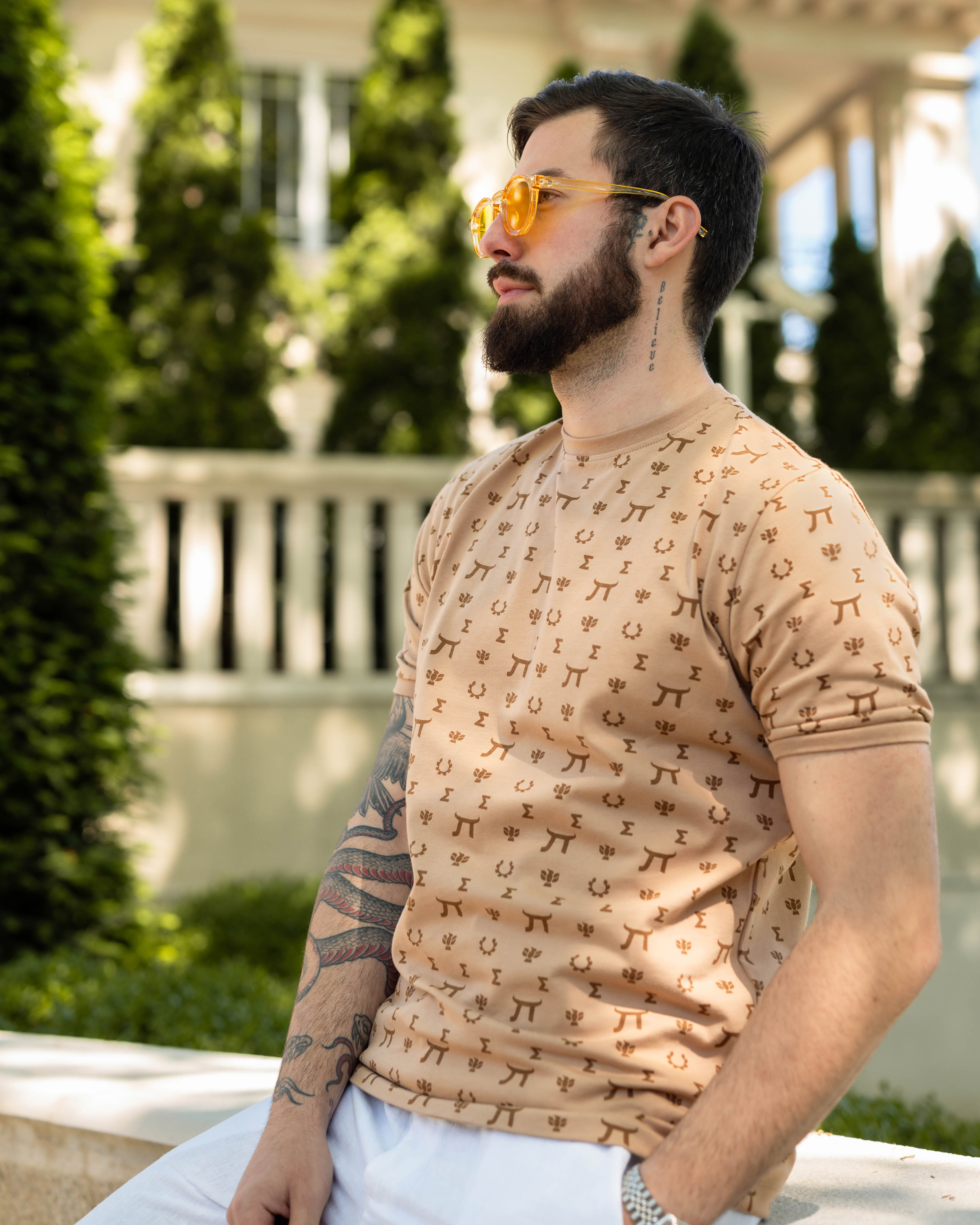 LAZARE™ DESIGNER T-SHIRT - SAND CHOCOLATE